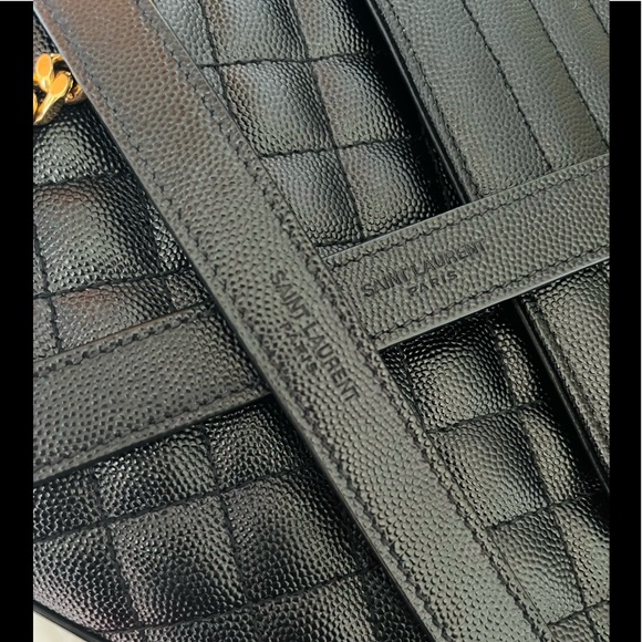 🍾🥂SOLD🥳Large Saint Laurent Envelope Handbag - Picture 14 of 15